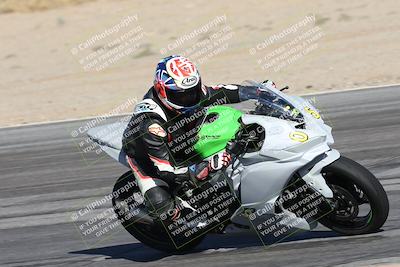 media/Dec-01-2025-Moto Forza (Mon) [[2daa91e15f]]/2-Intermediate Group/Session 4 Turn 9/